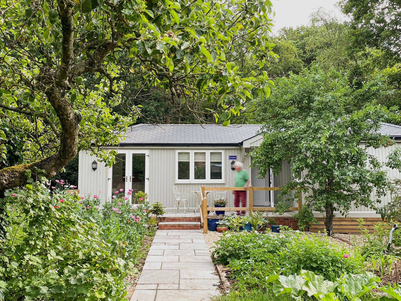 Two bedroom L shape garden annexe