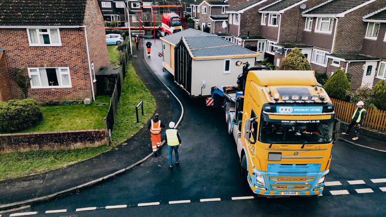 one bedroom garden room transporting and craning